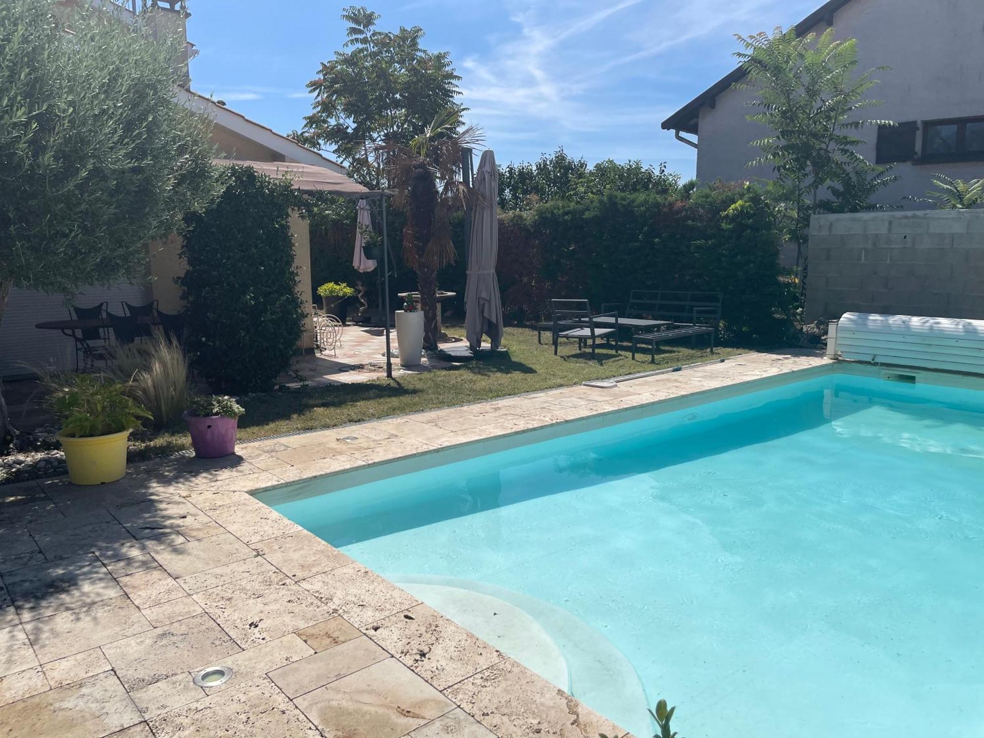 Villa Individuelle - Chassieu Luaran gambar